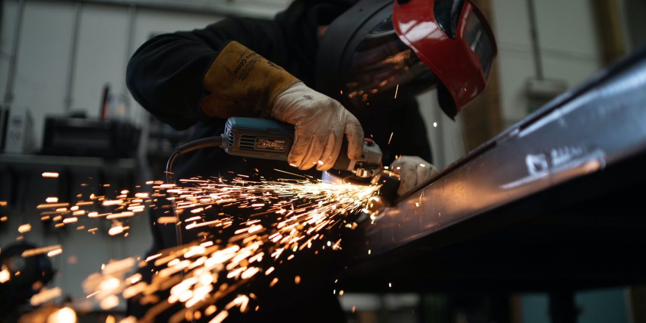 Implementing AI in Small-Scale Production: Smart Manufacturing